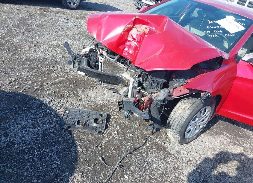 Photo 6 of 2017 Hyundai Elantra SE (VIN 5NPD74LF2HH148704)