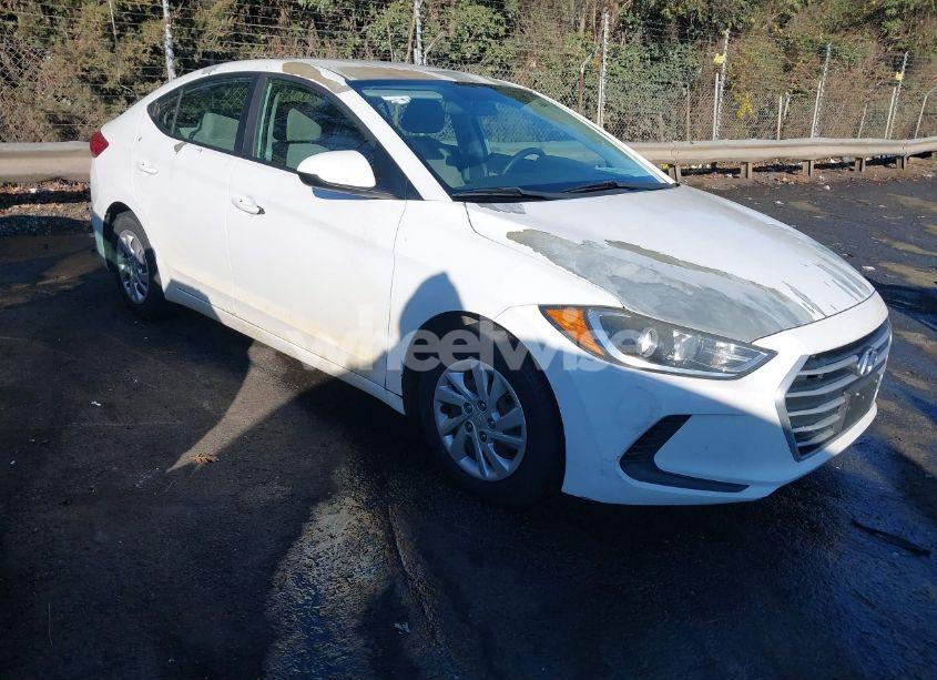 2017 Hyundai Elantra SE (VIN 5NPD74LF2HH167480) main photo
