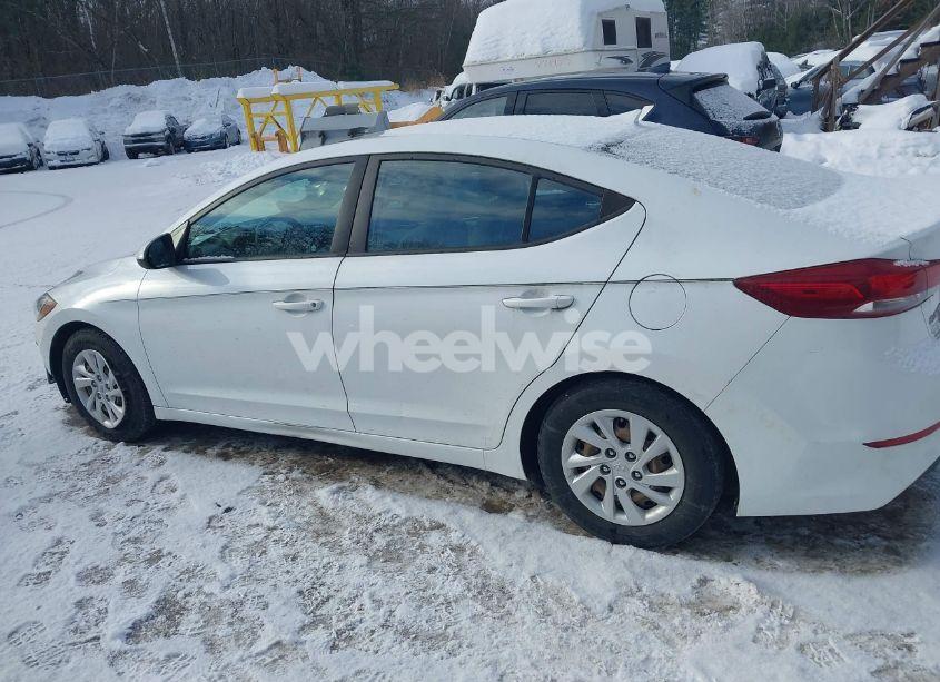 Photo 14 of 2017 Hyundai Elantra SE (VIN 5NPD74LF2HH170119)