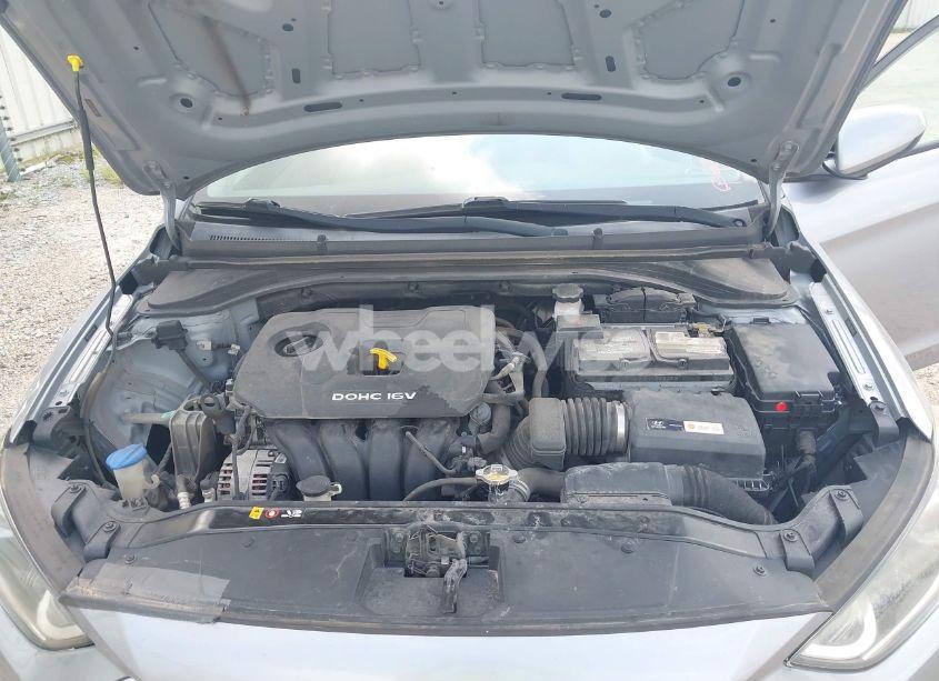 Photo 10 of 2017 Hyundai Elantra SE (VIN 5NPD74LF2HH172632)