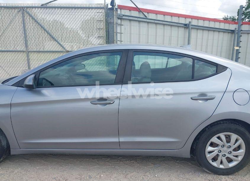 Photo 14 of 2017 Hyundai Elantra SE (VIN 5NPD74LF2HH172632)