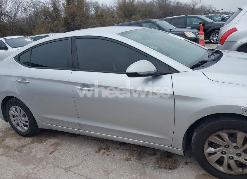 Photo 13 of 2017 Hyundai Elantra SE (VIN 5NPD74LF2HH176745)