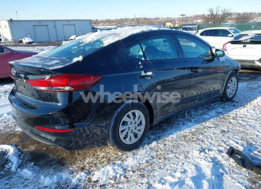 Photo 4 of 2018 Hyundai Elantra SE (VIN 5NPD74LF2JH242796)