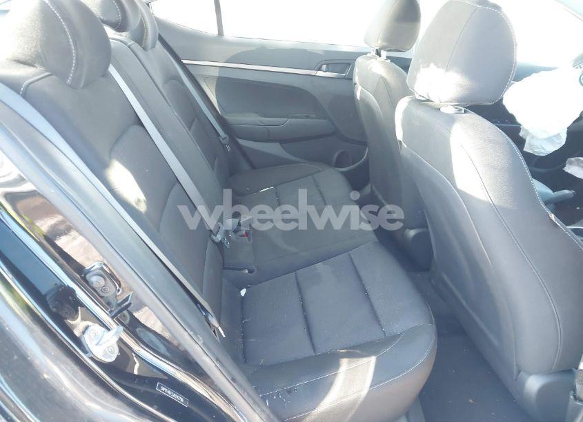 Photo 8 of 2018 Hyundai Elantra SE (VIN 5NPD74LF2JH242796)