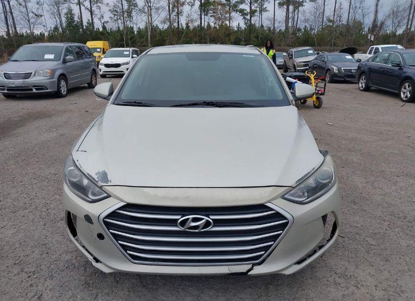 Photo 12 of 2018 Hyundai Elantra SE (VIN 5NPD74LF2JH260991)