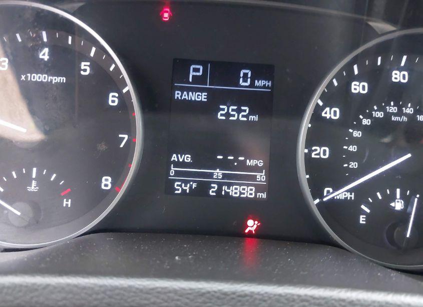 Photo 15 of 2018 Hyundai Elantra SE (VIN 5NPD74LF2JH260991)