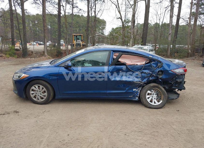 Photo 15 of 2018 Hyundai Elantra SE (VIN 5NPD74LF2JH266435)