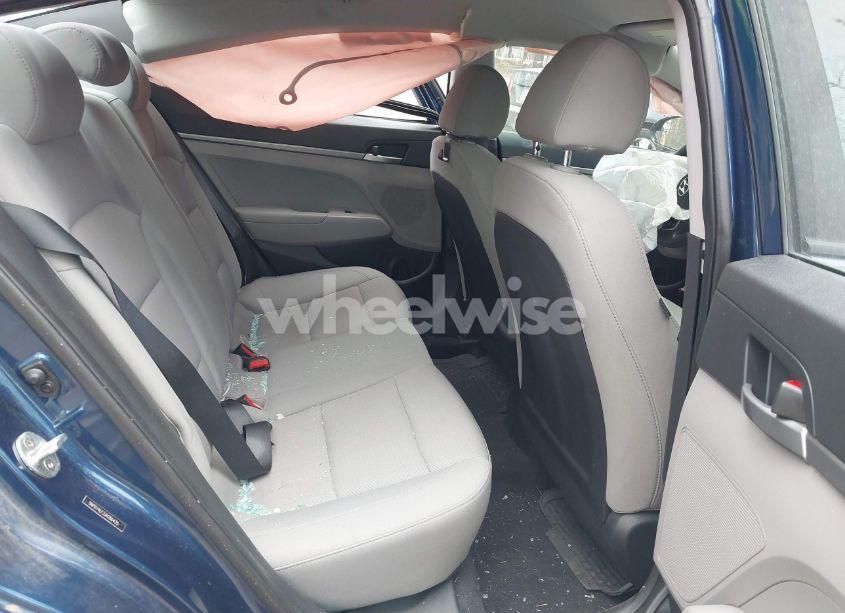 Photo 8 of 2018 Hyundai Elantra SE (VIN 5NPD74LF2JH266435)