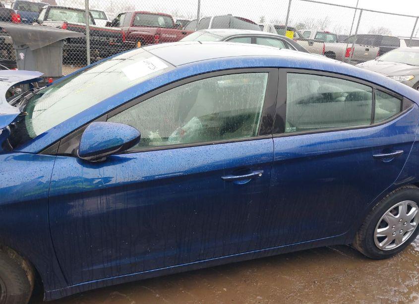 Photo 15 of 2018 Hyundai Elantra SE (VIN 5NPD74LF2JH275944)