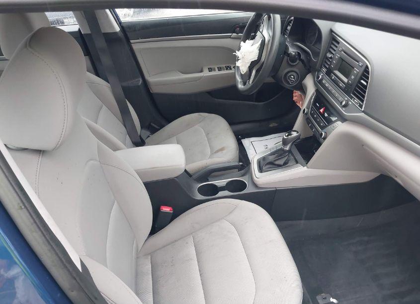 Photo 5 of 2018 Hyundai Elantra SE (VIN 5NPD74LF2JH275944)