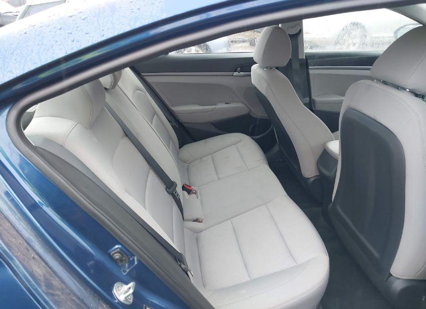 Photo 8 of 2018 Hyundai Elantra SE (VIN 5NPD74LF2JH275944)