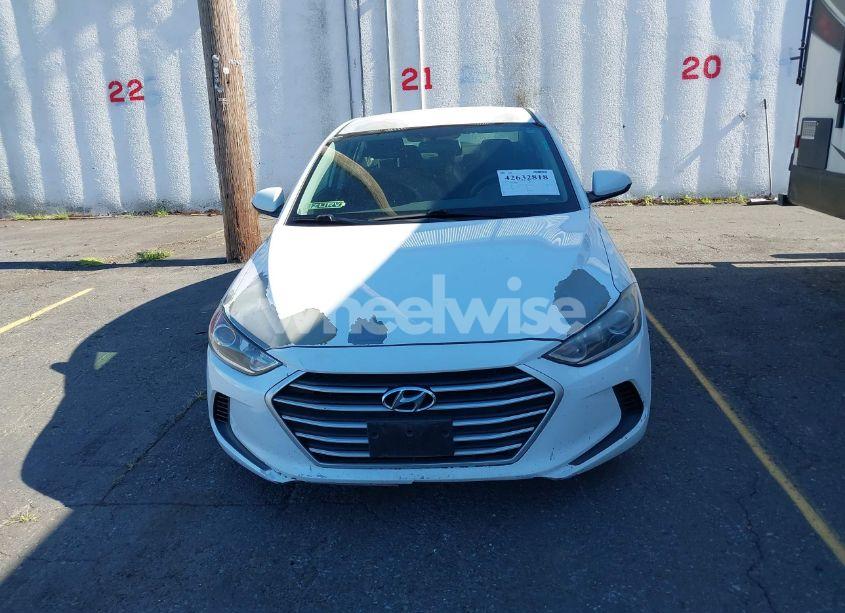 Photo 12 of 2018 Hyundai Elantra SE (VIN 5NPD74LF2JH328285)