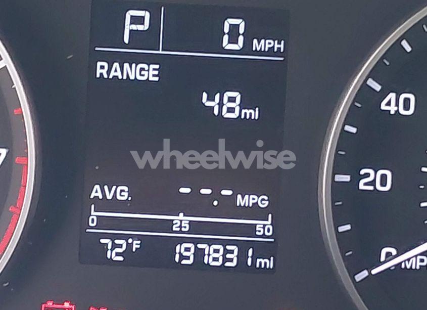 Photo 15 of 2018 Hyundai Elantra SE (VIN 5NPD74LF2JH328285)