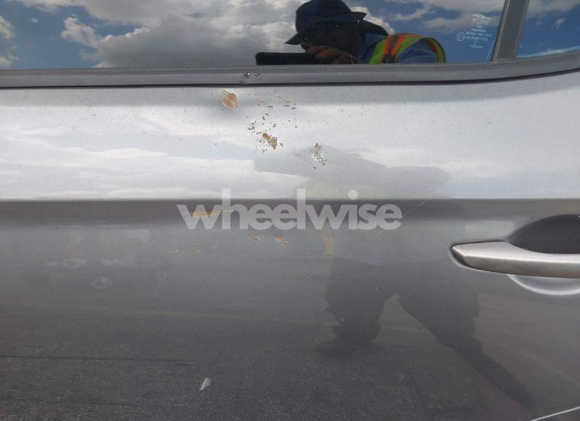 Photo 17 of 2018 Hyundai Elantra SE (VIN 5NPD74LF2JH354367)