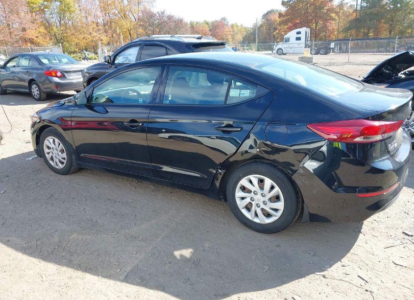 Photo 14 of 2018 Hyundai Elantra SE (VIN 5NPD74LF2JH354613)