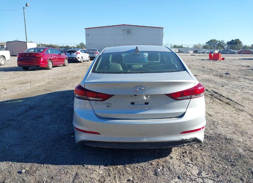 Photo 15 of 2018 Hyundai Elantra SE (VIN 5NPD74LF2JH372867)