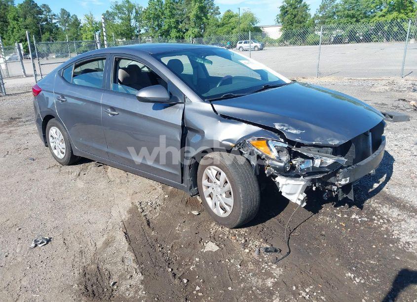 2018 Hyundai Elantra SE (VIN 5NPD74LF2JH374537) main photo