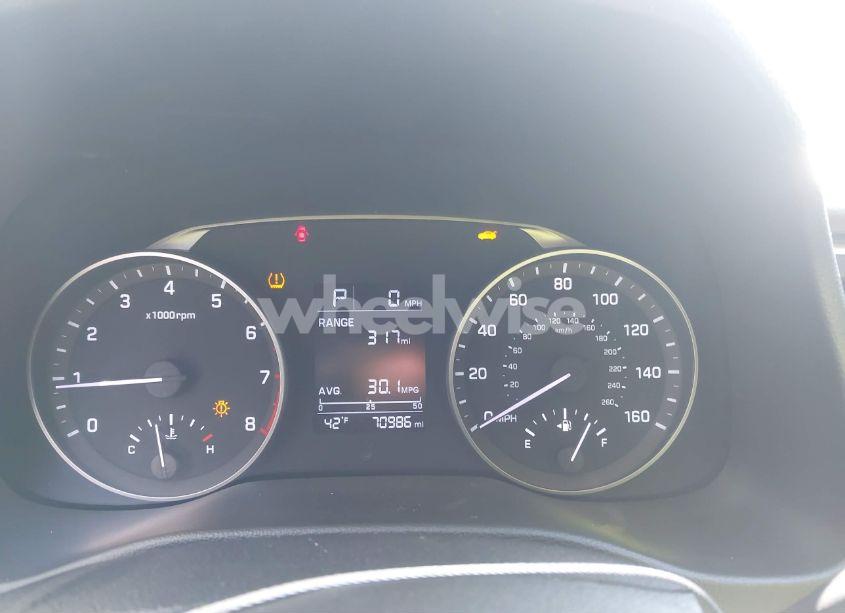 Photo 7 of 2018 Hyundai Elantra SE (VIN 5NPD74LF2JH375946)