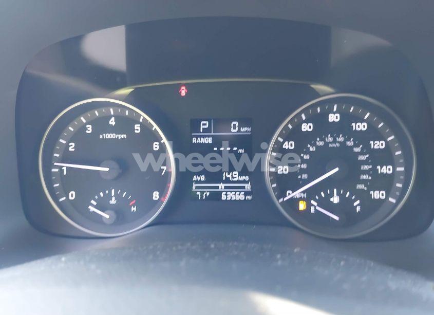 Photo 7 of 2018 Hyundai Elantra SE (VIN 5NPD74LF2JH388230)