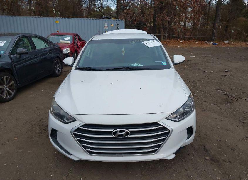 Photo 12 of 2018 Hyundai Elantra SE (VIN 5NPD74LF2JH402384)