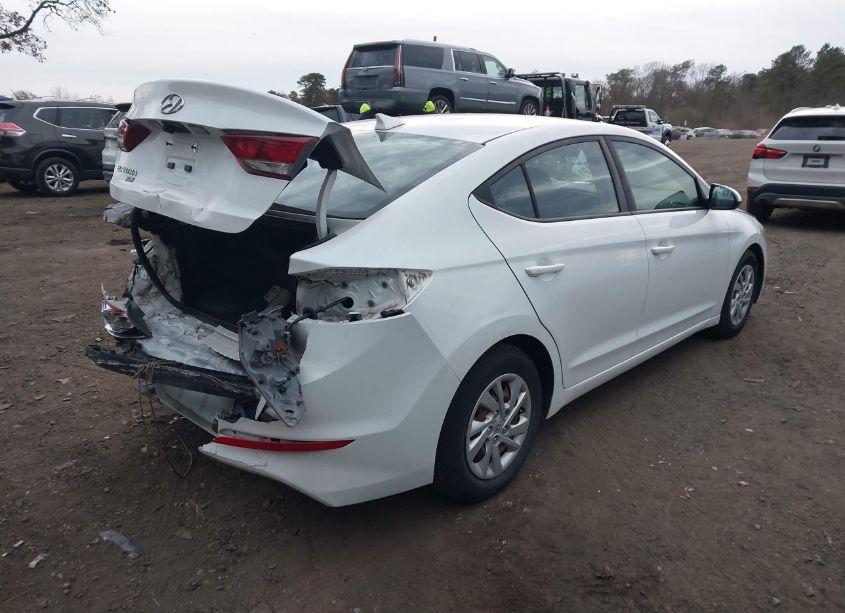 Photo 4 of 2018 Hyundai Elantra SE (VIN 5NPD74LF2JH402384)