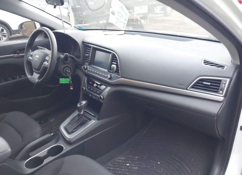 Photo 5 of 2018 Hyundai Elantra SE (VIN 5NPD74LF2JH402384)