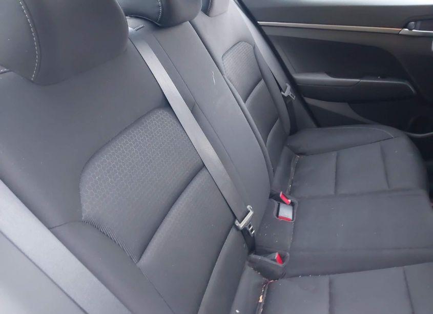 Photo 8 of 2018 Hyundai Elantra SE (VIN 5NPD74LF2JH402384)