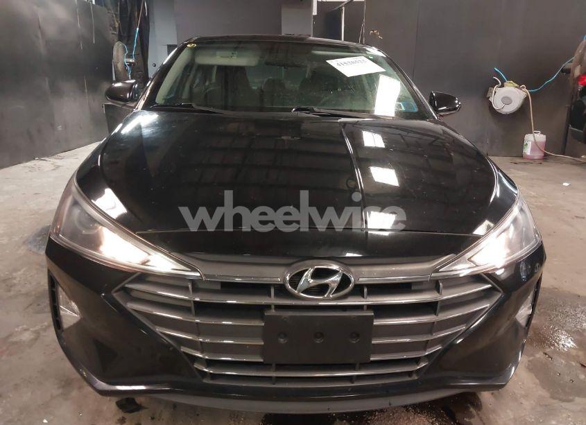 Photo 12 of 2019 Hyundai Elantra SE (VIN 5NPD74LF2KH443986)