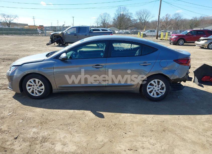 Photo 15 of 2019 Hyundai Elantra SE (VIN 5NPD74LF2KH470587)