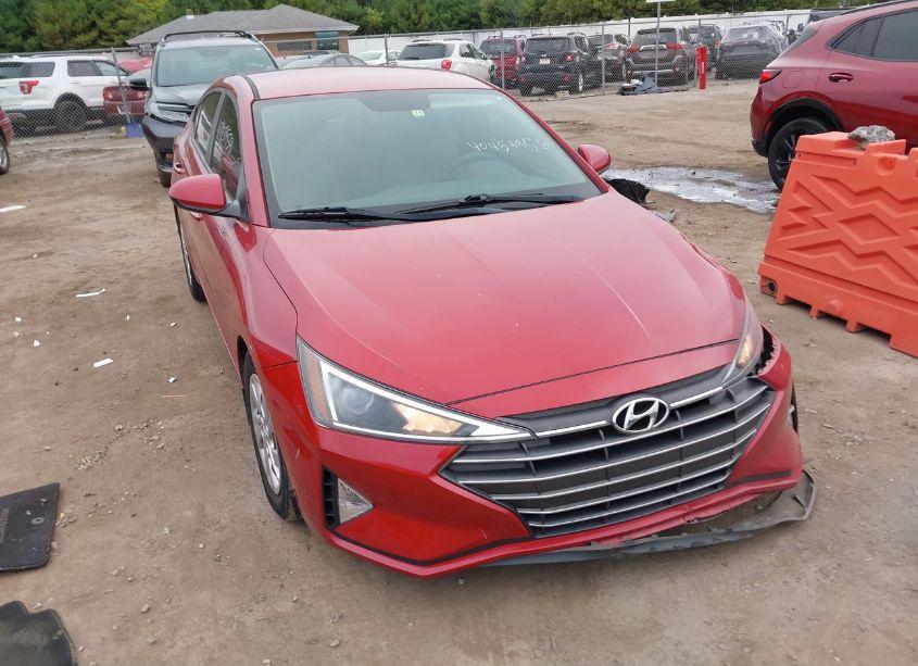2019 Hyundai Elantra SE (VIN 5NPD74LF2KH477474) main photo