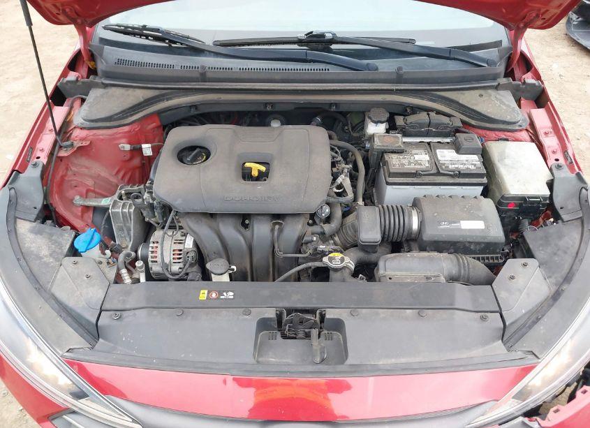 Photo 10 of 2019 Hyundai Elantra SE (VIN 5NPD74LF2KH477474)