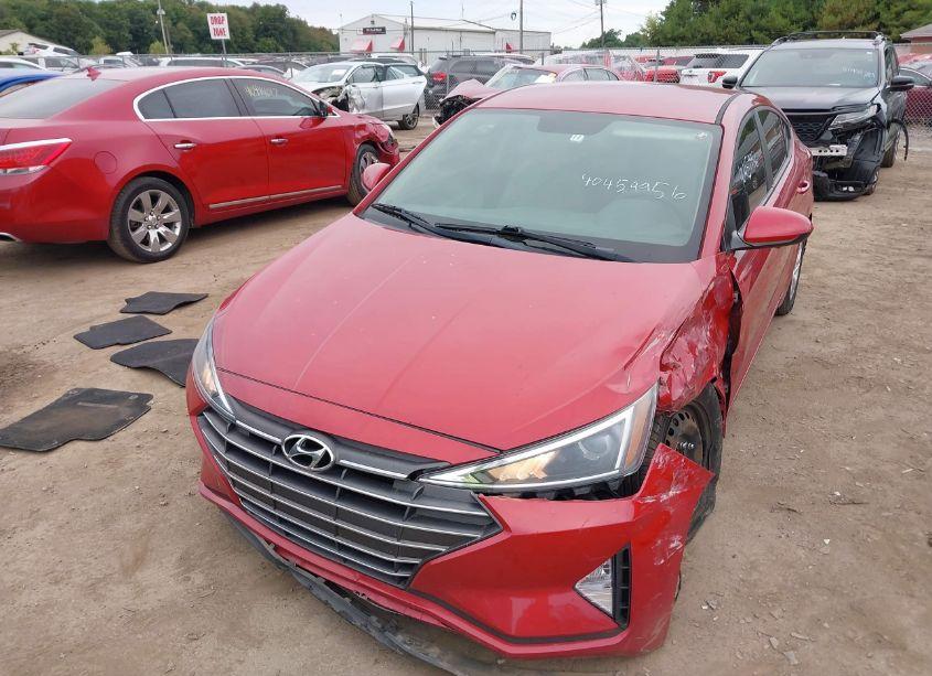 Photo 2 of 2019 Hyundai Elantra SE (VIN 5NPD74LF2KH477474)