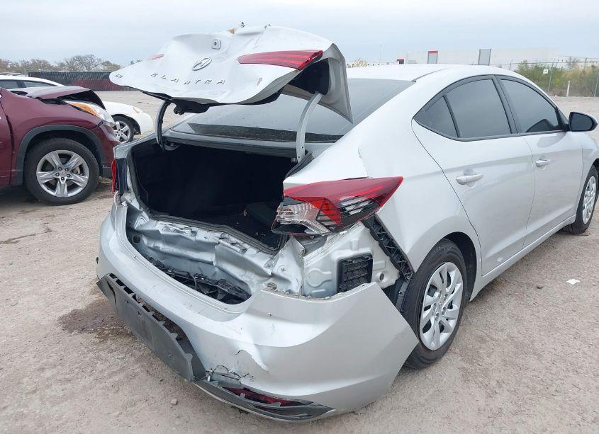 Photo 6 of 2019 Hyundai Elantra SE (VIN 5NPD74LF2KH495926)