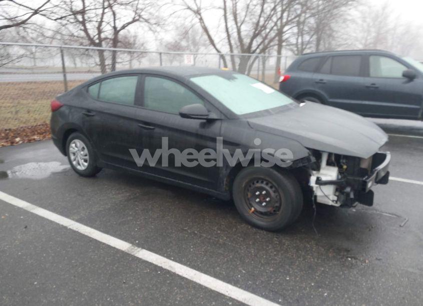 2020 Hyundai Elantra SE (VIN 5NPD74LF2LH532586) main photo