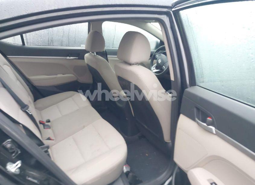 Photo 8 of 2020 Hyundai Elantra SE (VIN 5NPD74LF2LH532586)