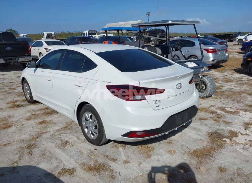 Photo 3 of 2020 Hyundai Elantra SE (VIN 5NPD74LF2LH589189)