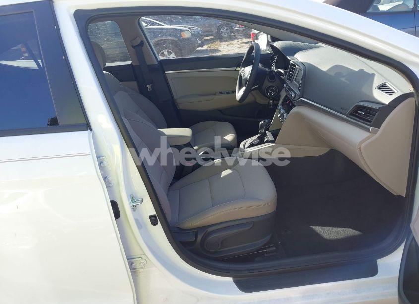 Photo 5 of 2020 Hyundai Elantra SE (VIN 5NPD74LF2LH589189)
