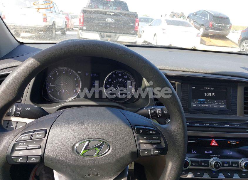 Photo 7 of 2020 Hyundai Elantra SE (VIN 5NPD74LF2LH589189)