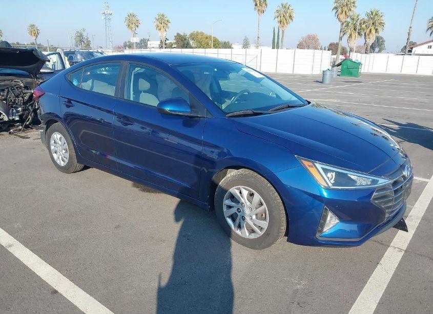 2020 Hyundai Elantra SE (VIN 5NPD74LF2LH592187) main photo