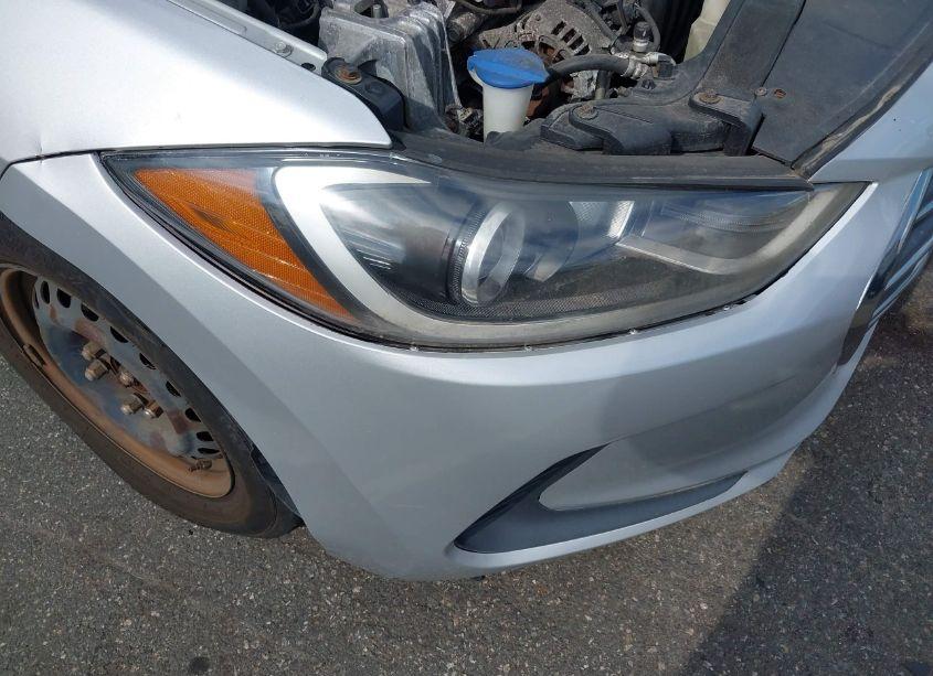 Photo 18 of 2017 Hyundai Elantra SE (VIN 5NPD74LF3HH065279)