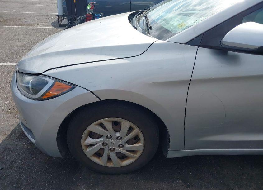 Photo 19 of 2017 Hyundai Elantra SE (VIN 5NPD74LF3HH065279)