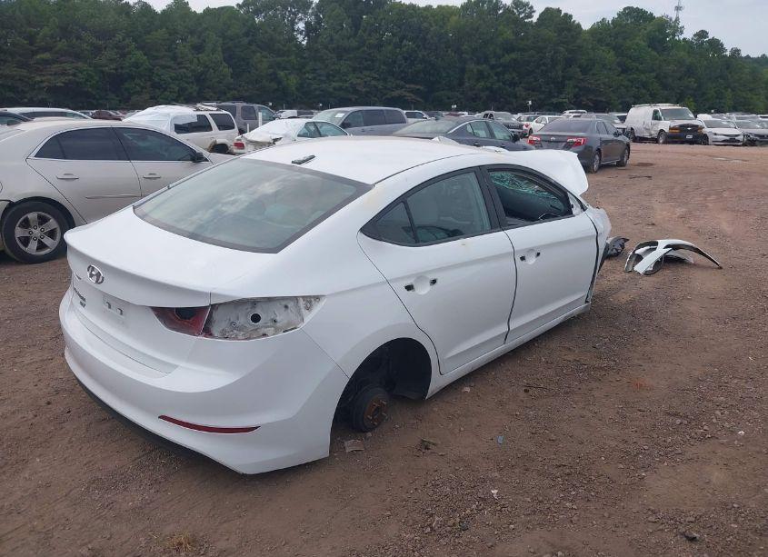 Photo 4 of 2017 Hyundai Elantra SE (VIN 5NPD74LF3HH102587)