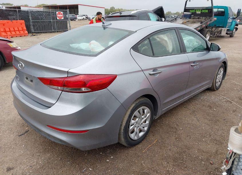 Photo 4 of 2017 Hyundai Elantra SE (VIN 5NPD74LF3HH103142)