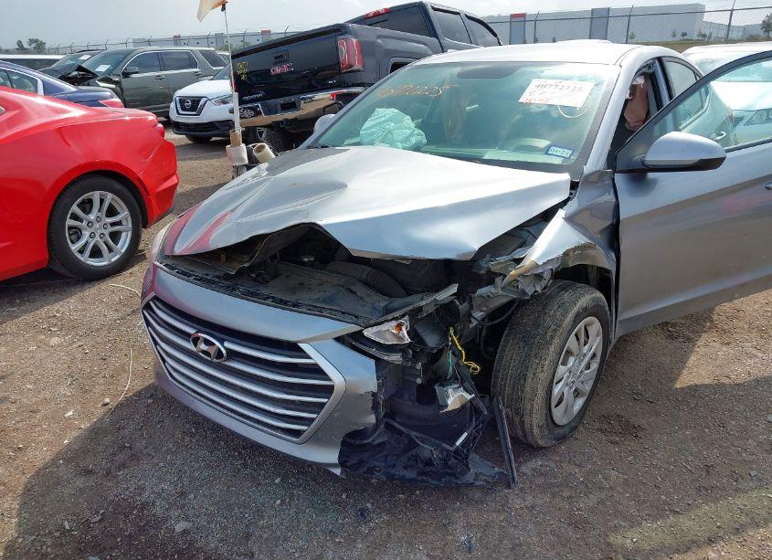 Photo 6 of 2017 Hyundai Elantra SE (VIN 5NPD74LF3HH103142)