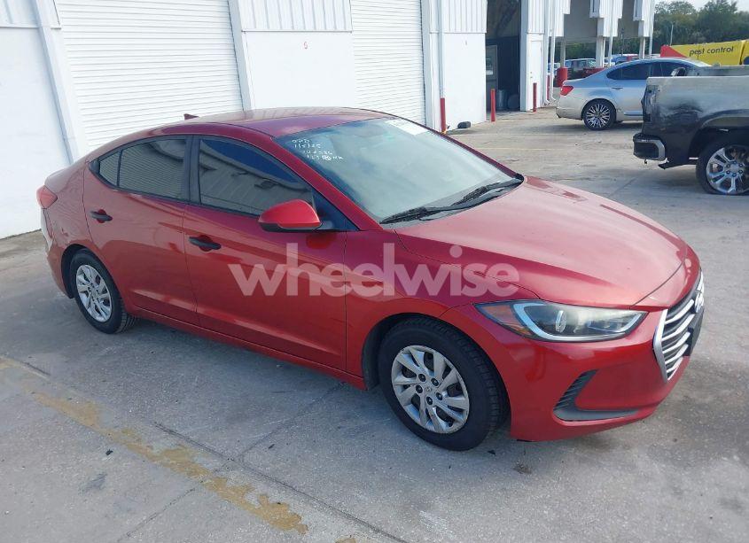2017 Hyundai Elantra SE (VIN 5NPD74LF3HH112164) main photo