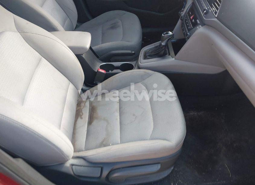 Photo 5 of 2017 Hyundai Elantra SE (VIN 5NPD74LF3HH112164)