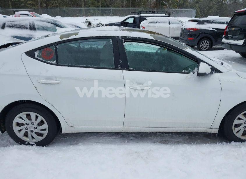 Photo 13 of 2017 Hyundai Elantra SE (VIN 5NPD74LF3HH147173)