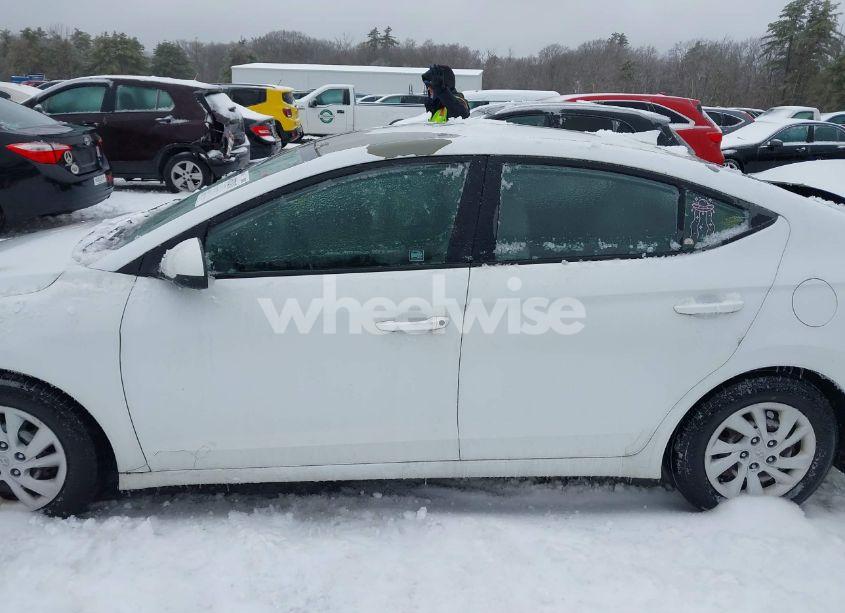 Photo 14 of 2017 Hyundai Elantra SE (VIN 5NPD74LF3HH147173)