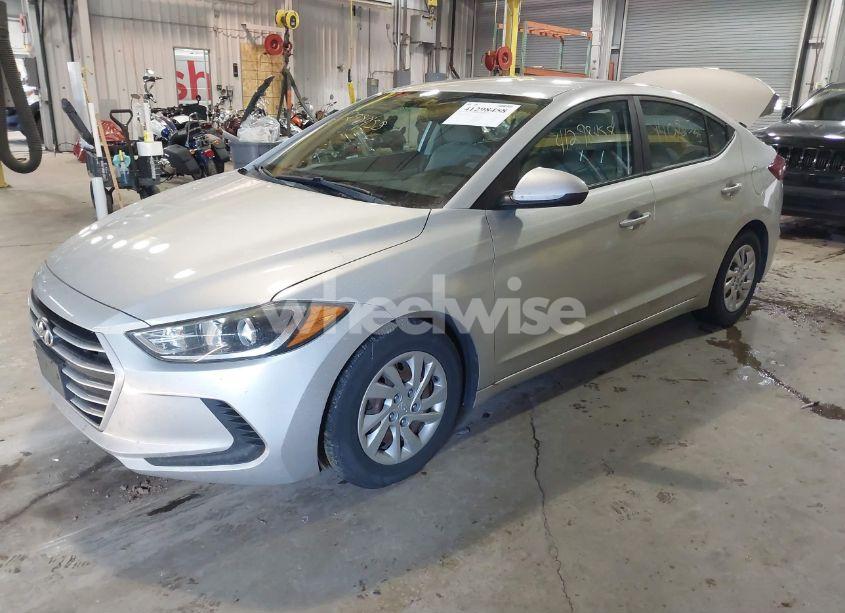 Photo 2 of 2017 Hyundai Elantra SE (VIN 5NPD74LF3HH147643)