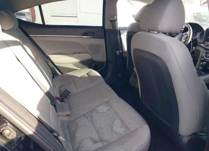 Photo 8 of 2017 Hyundai Elantra SE (VIN 5NPD74LF3HH154642)
